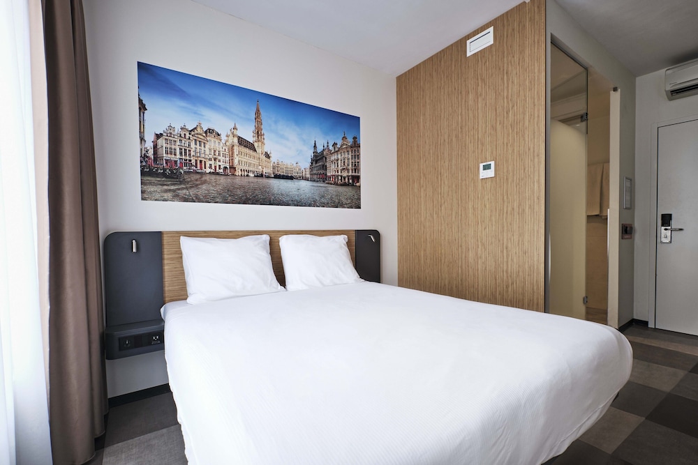 Standard Double Room photo 2