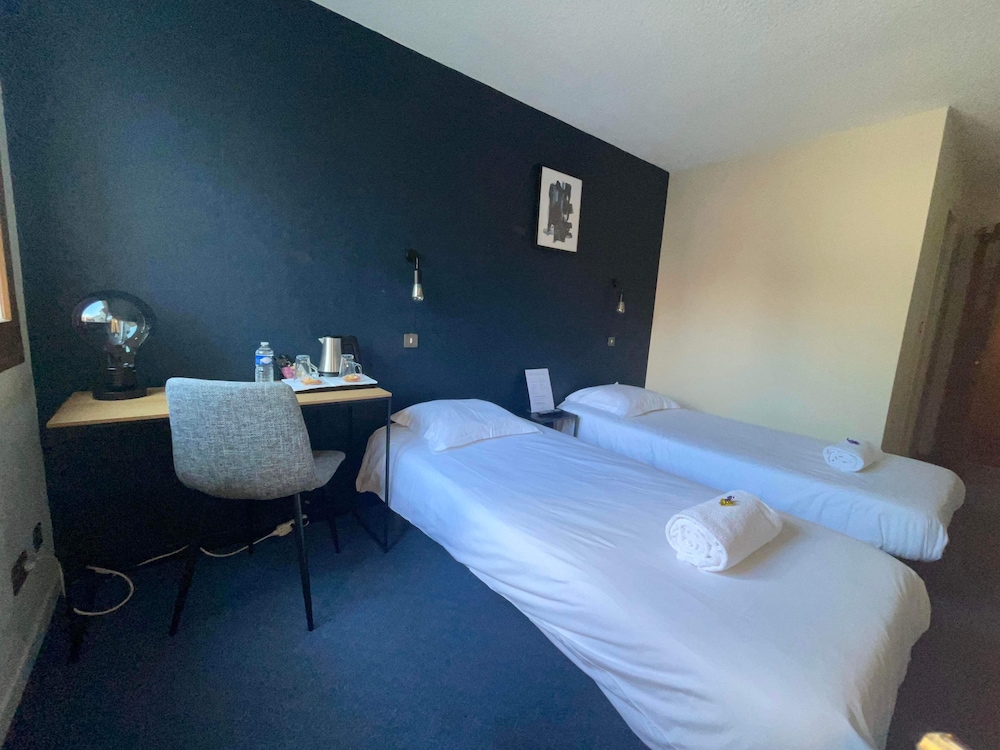 Classic Twin Room photo 2