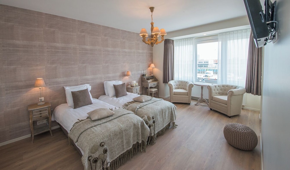 Deluxe Double or Twin Room, Harbor View