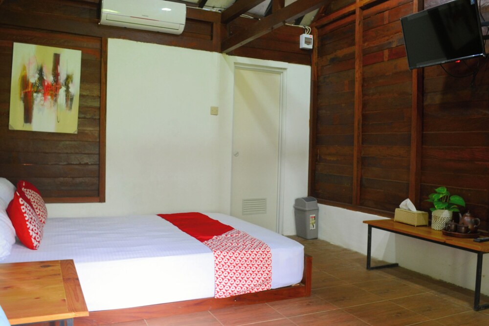 Deluxe Double Room - Photo 8