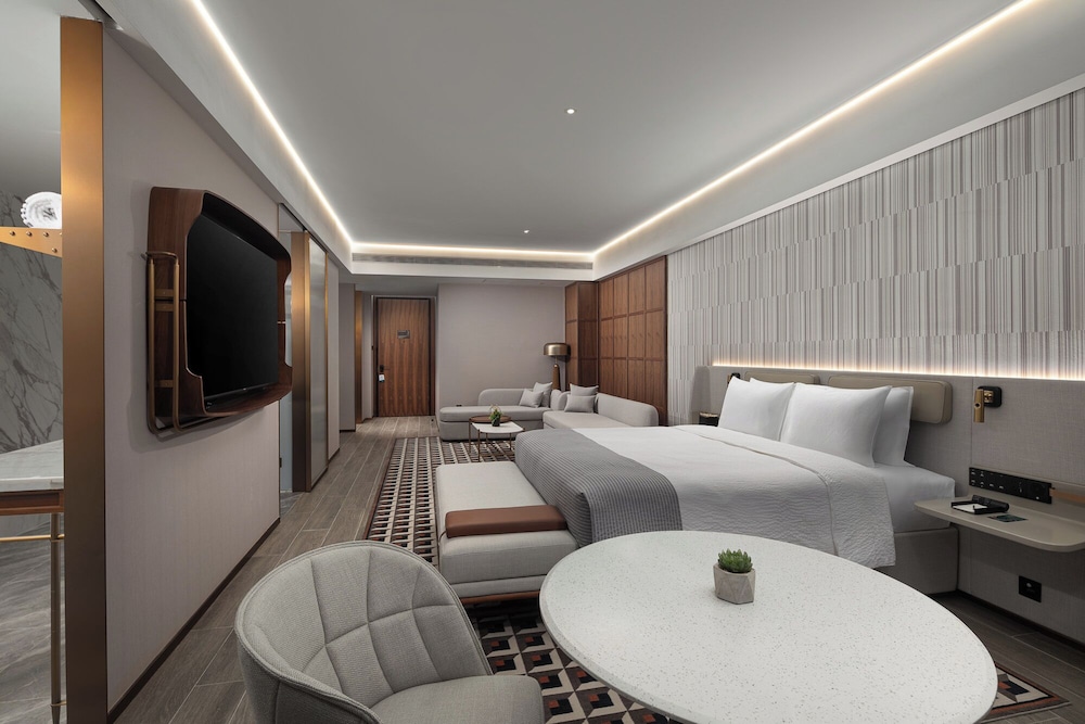 Premium Single Room, City View photo 1