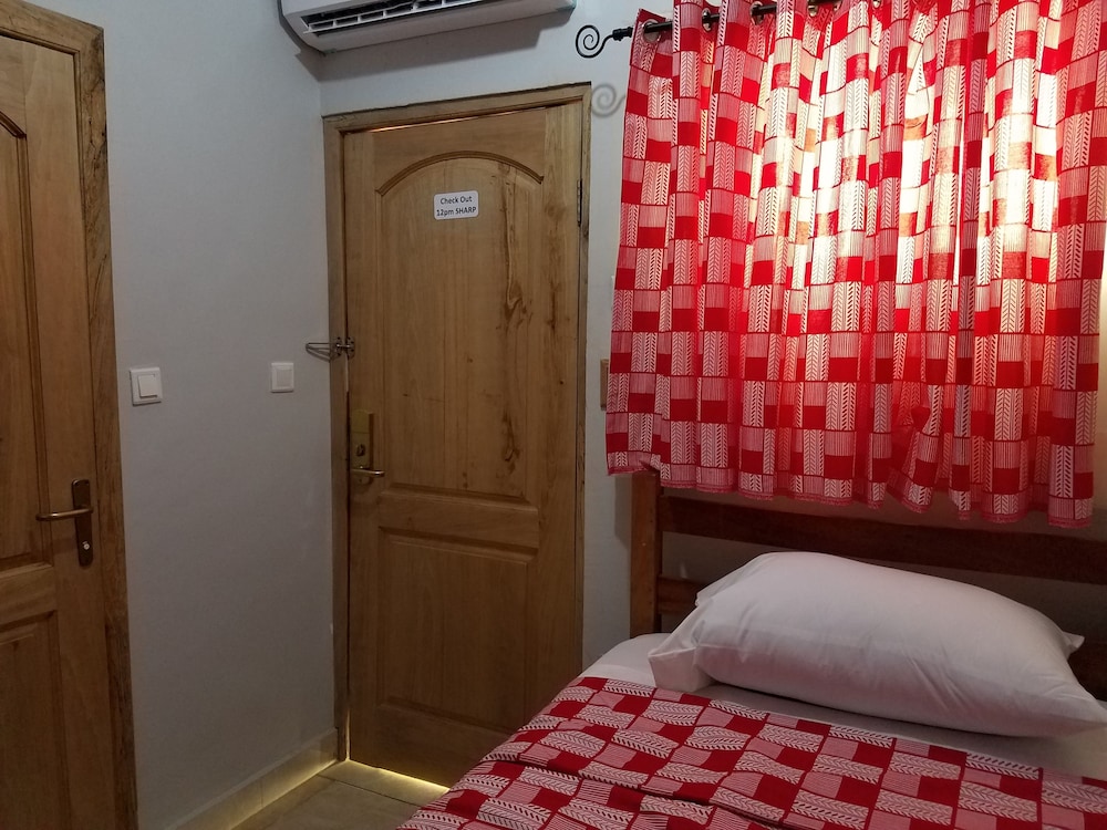 Single Room photo 2