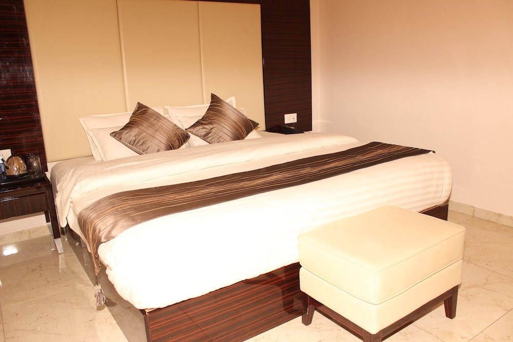 Deluxe Double Room Single Use photo 3