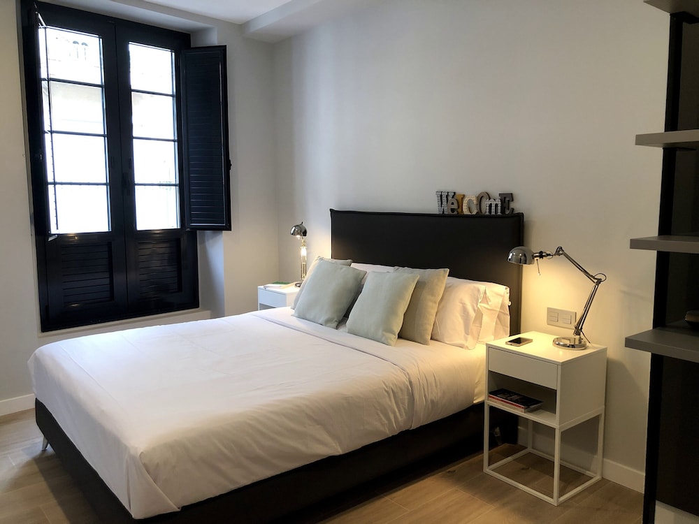 Luxury Apartment photo 2