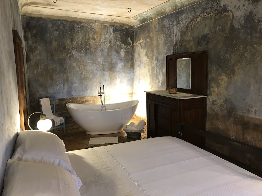 Deluxe Suite, Balcony, Mountain View