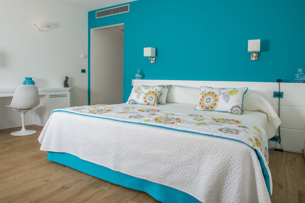 Deluxe Double Room, Patio, Sea View - Photo 1