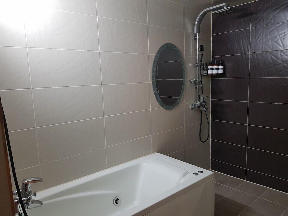 Premier Twin Room photo 2