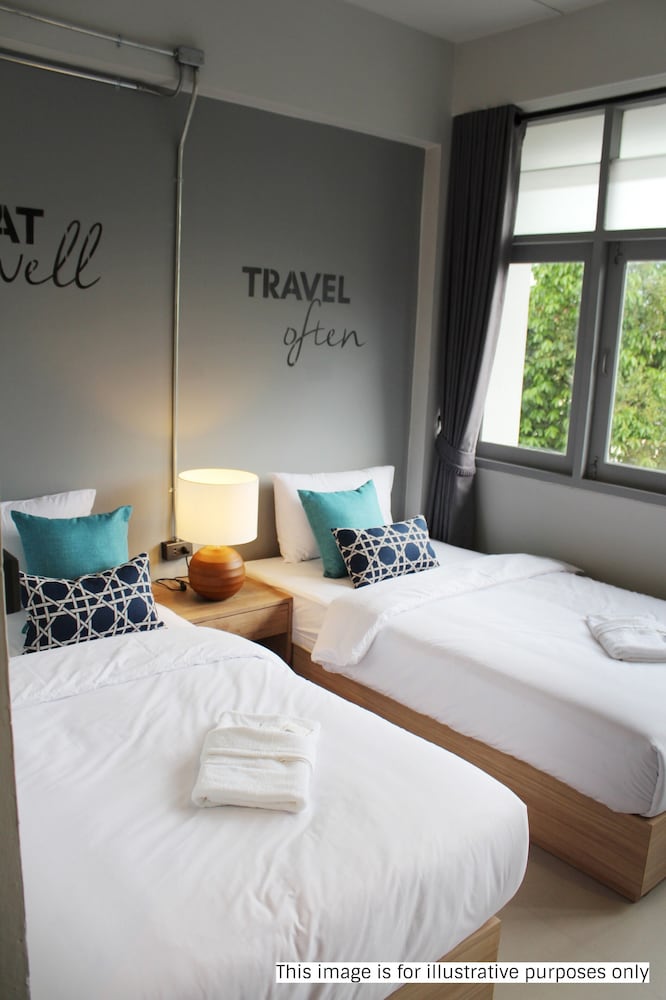 Standard Twin Room photo 2