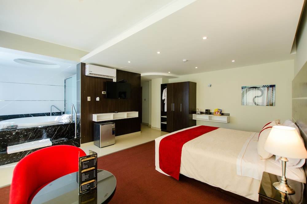 Presidential Suite, 1 King Bed, Non Smoking, Hot Tub