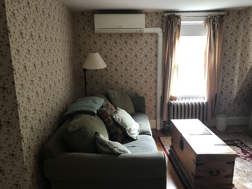 Standard Apartment, Ensuite (HoneyBunny Suite-301) photo 2