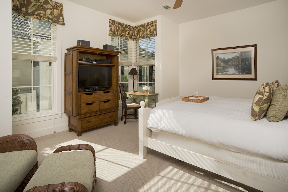 3 Bedroom Wilson Village Home 56