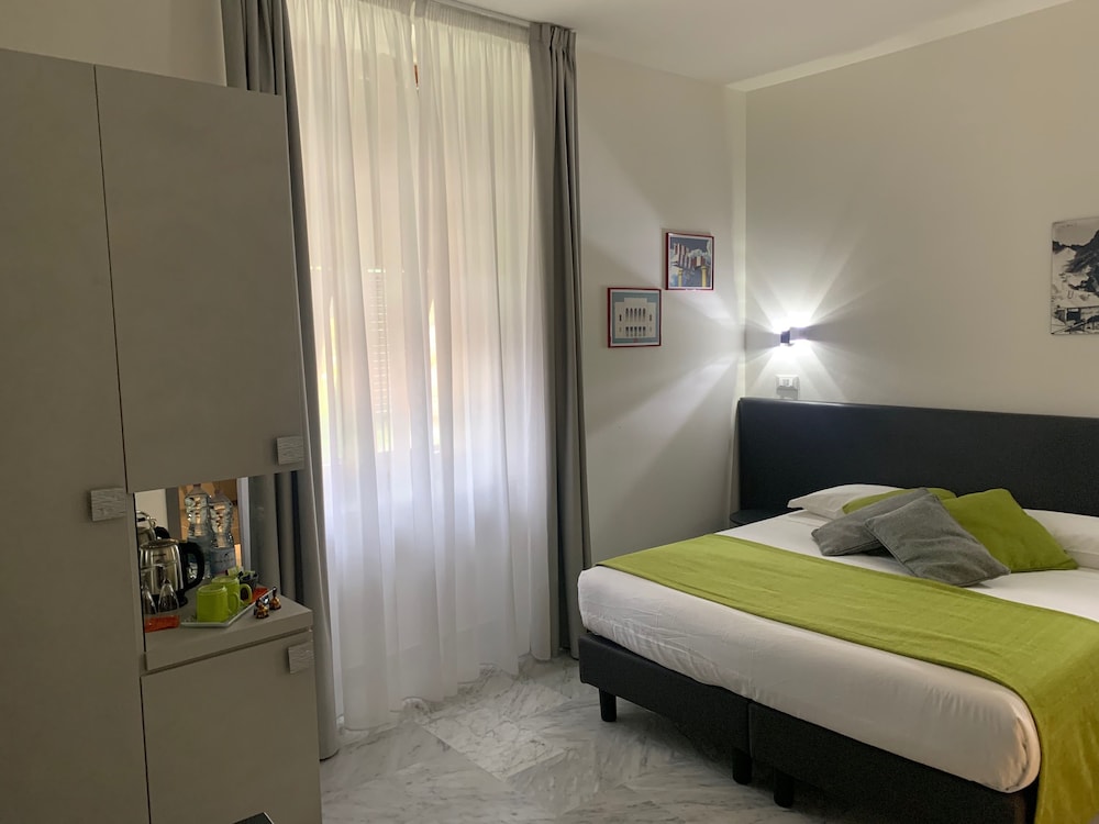 City Double Room photo 2