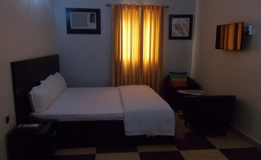 Comfort Room, City View photo 1