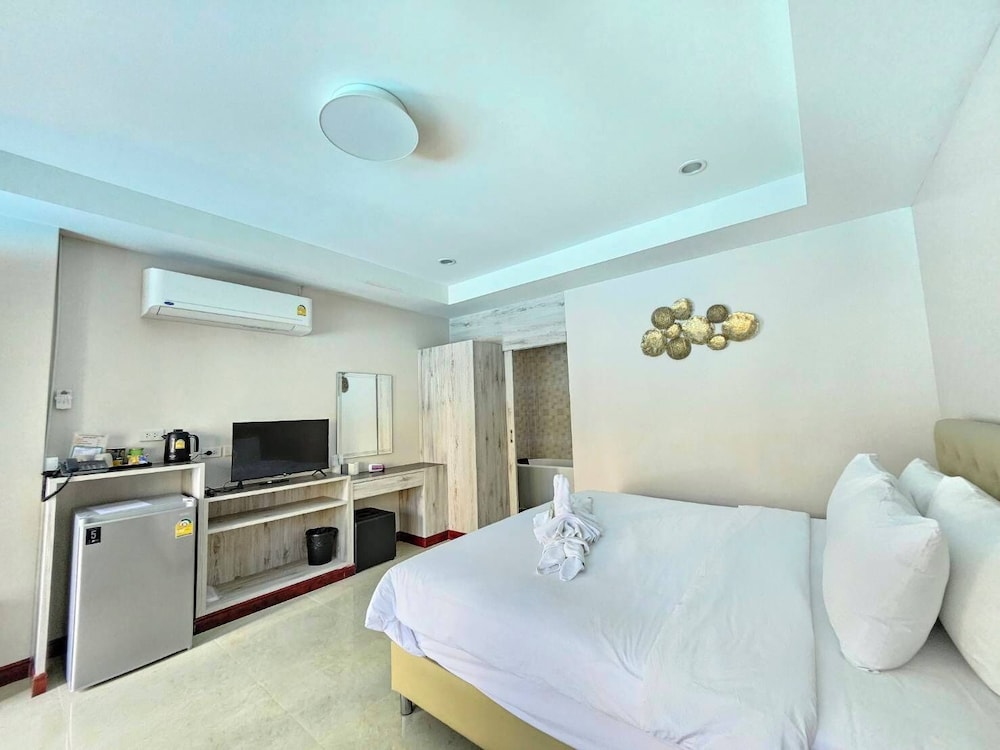 Single Room, Pool View - Photo 5