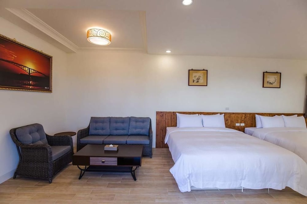 Deluxe Quadruple Room photo 3