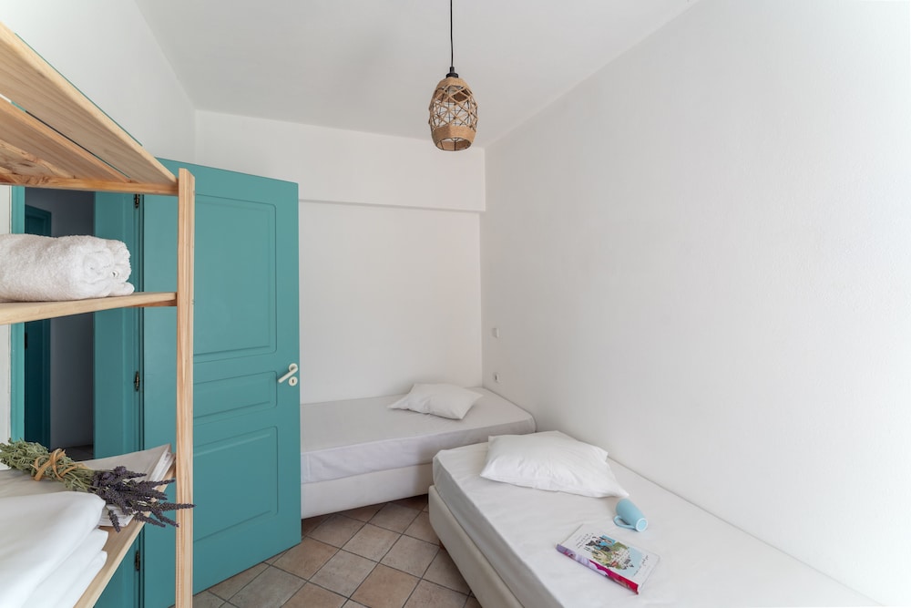 Beachfront Villa 4 Bedrooms photo 3