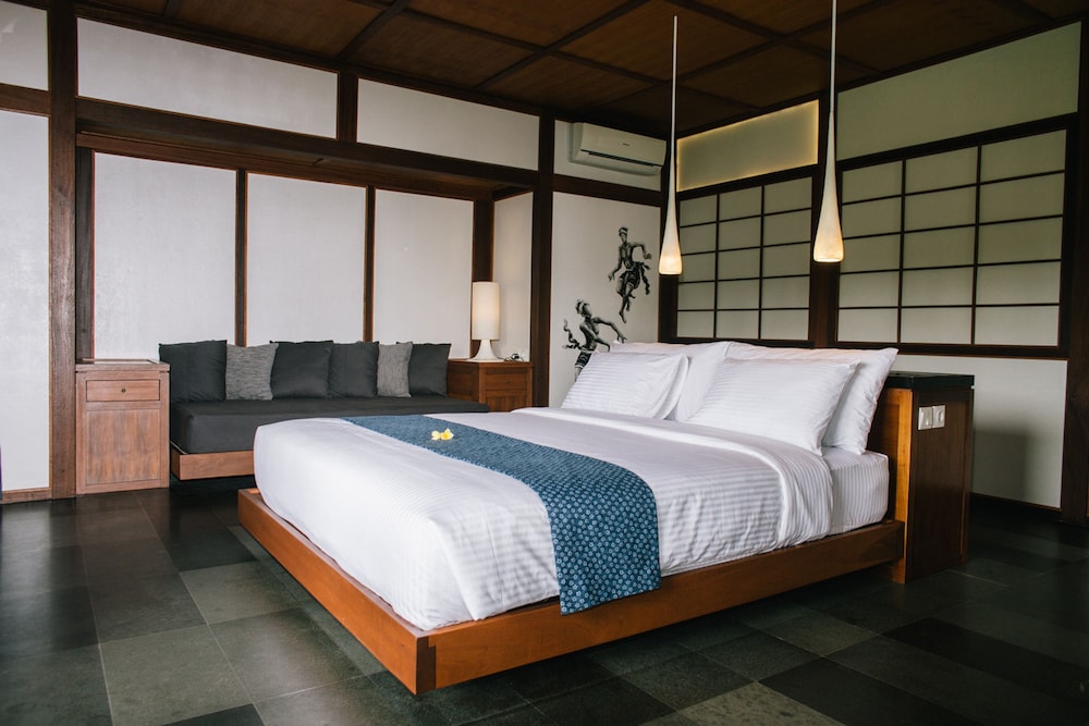 Deluxe Double or Twin Room, Balcony