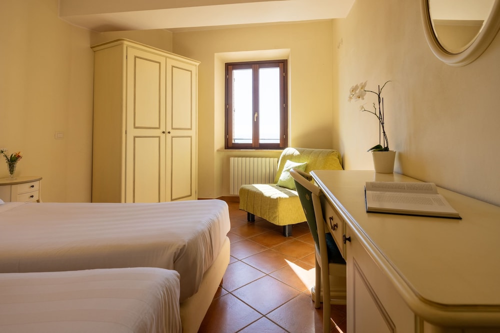 Deluxe Double Room, Valley View