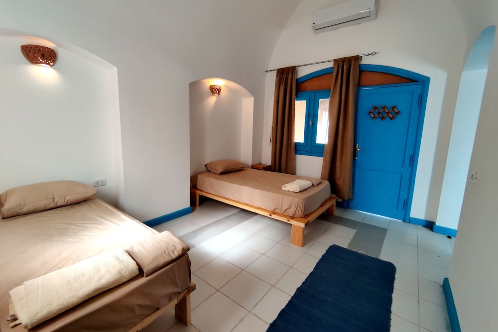 Standard Double Or Twin Room photo 3