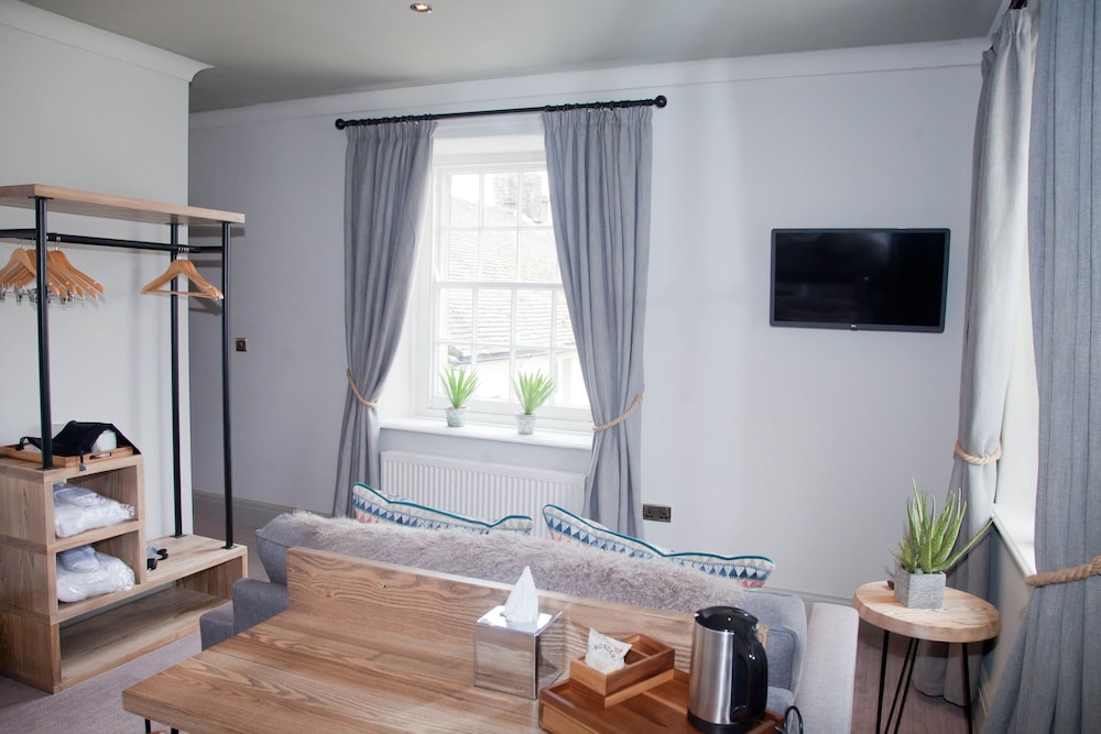 Superior Suite, Ensuite - Photo 2