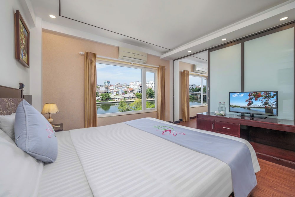 Deluxe Quadruple Room, 2 Bedrooms, 2 Bathrooms, River View photo 2