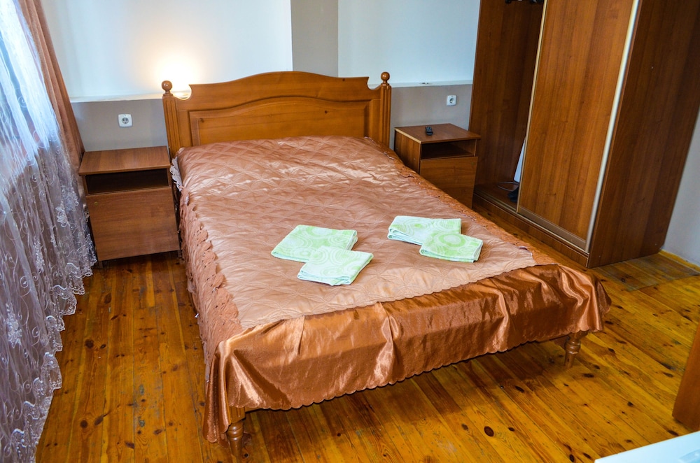 Standard Double Room photo 3