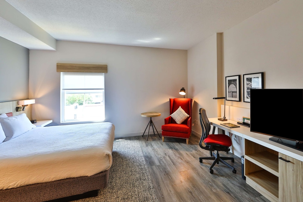 Room, 1 King Bed (Oversized) - Photo 5