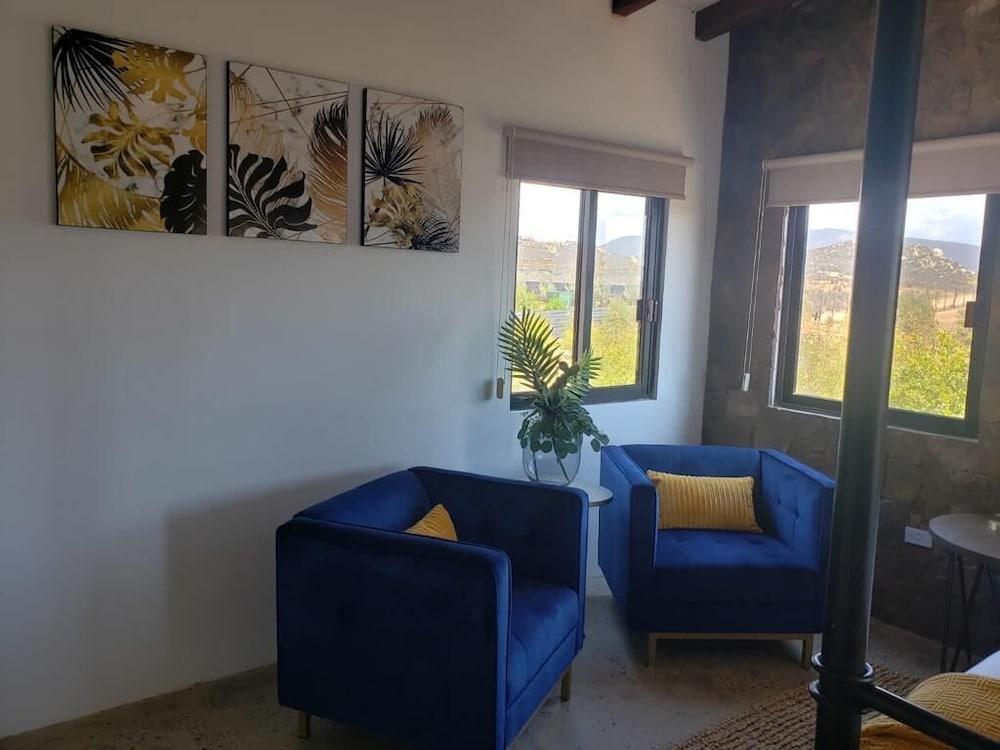 House, 4 Bedrooms, Smoking, Patio