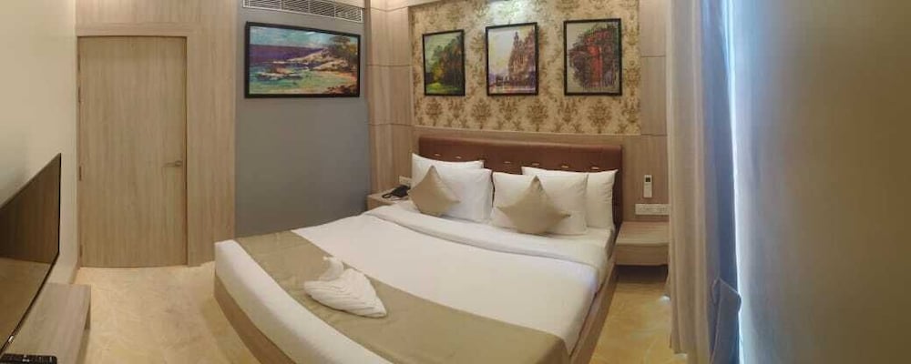 Executive Room - Photo 2