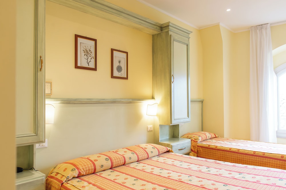 Panoramic Triple Room photo 1