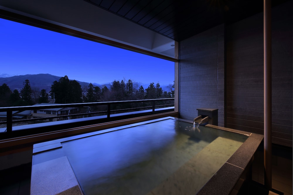 Japanese Western Style Room, with Private Open-air Bath, 6F - Photo 2