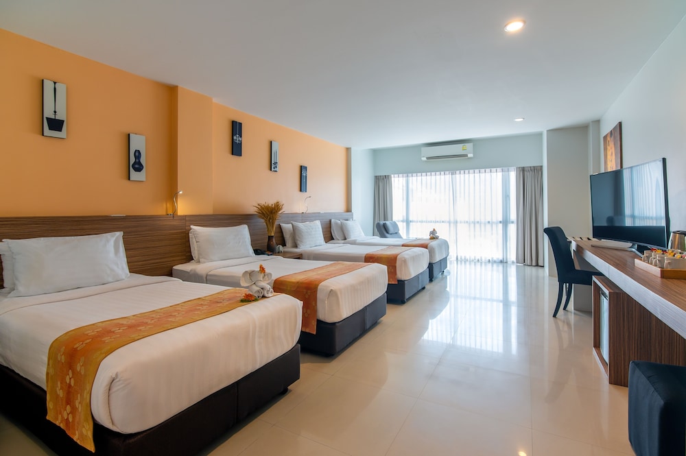 Quadruple Room (4 People) photo 2