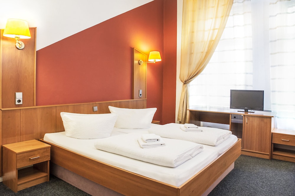 Comfort Double or Twin Room, Private Bathroom photo 3