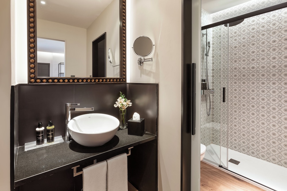 Superior Double Room Single Use - Photo 2