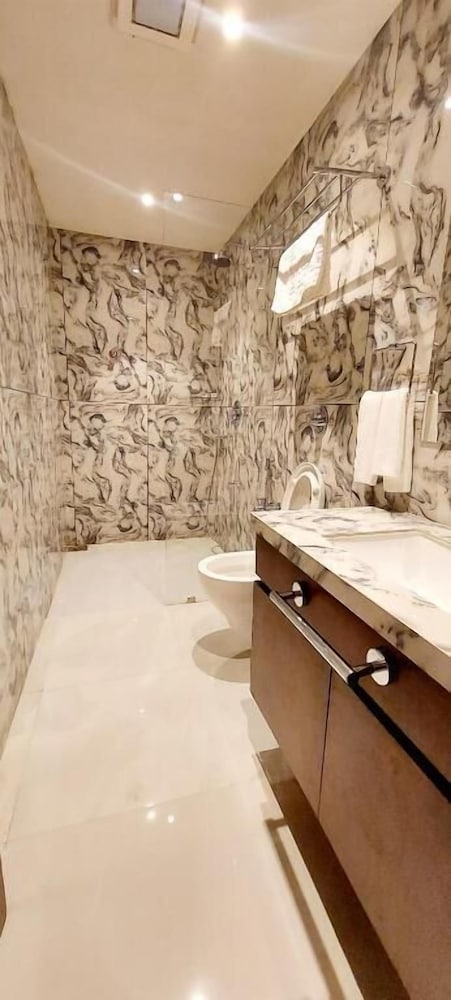 Executive Suite photo 3