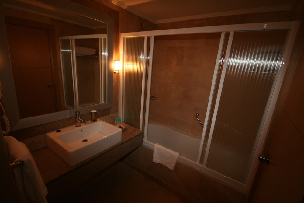 Standard Room, Non Smoking, Sea View photo 3