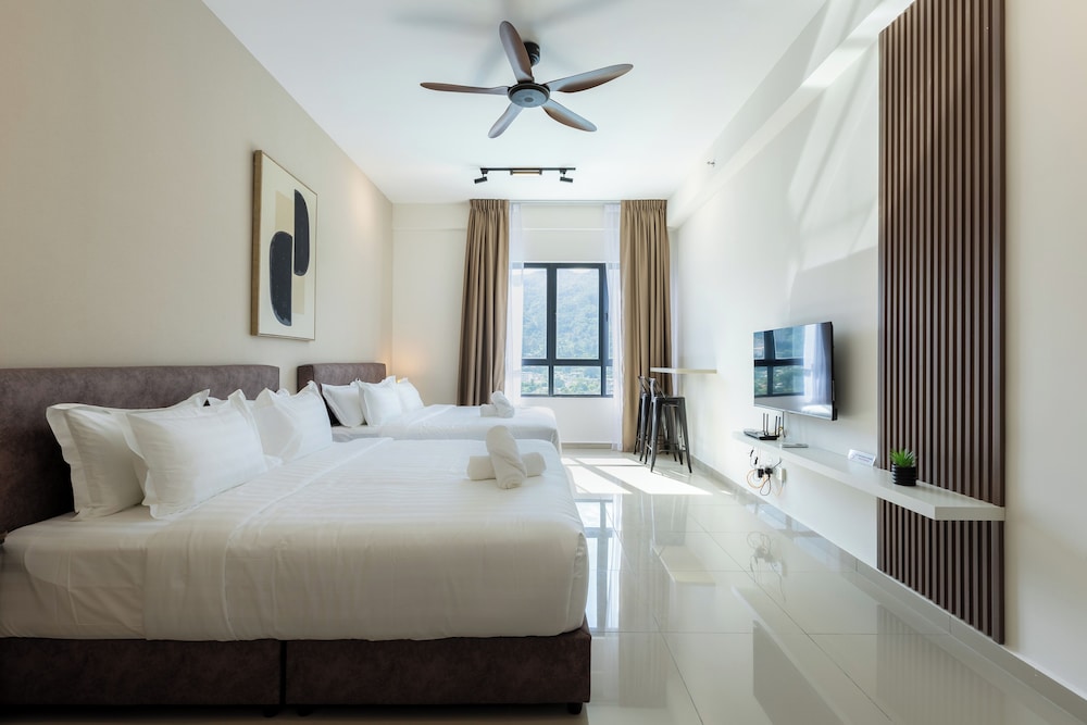 Deluxe Studio, City View