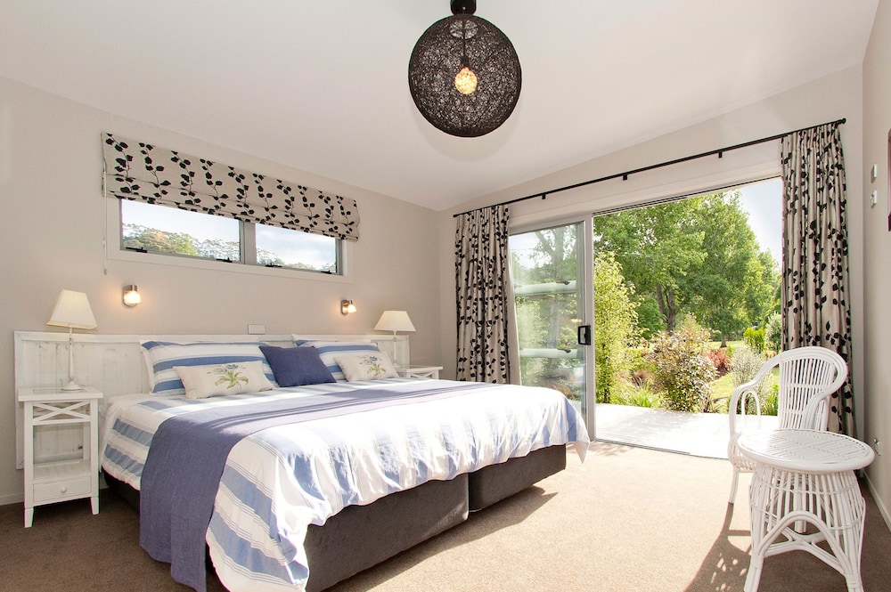Deluxe House, 3 Bedrooms, Accessible, 2 Bathrooms photo 3