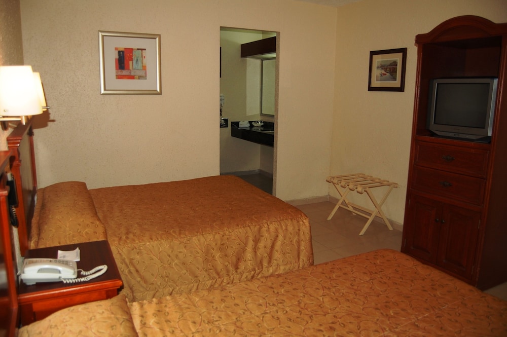 Standard Room photo 2