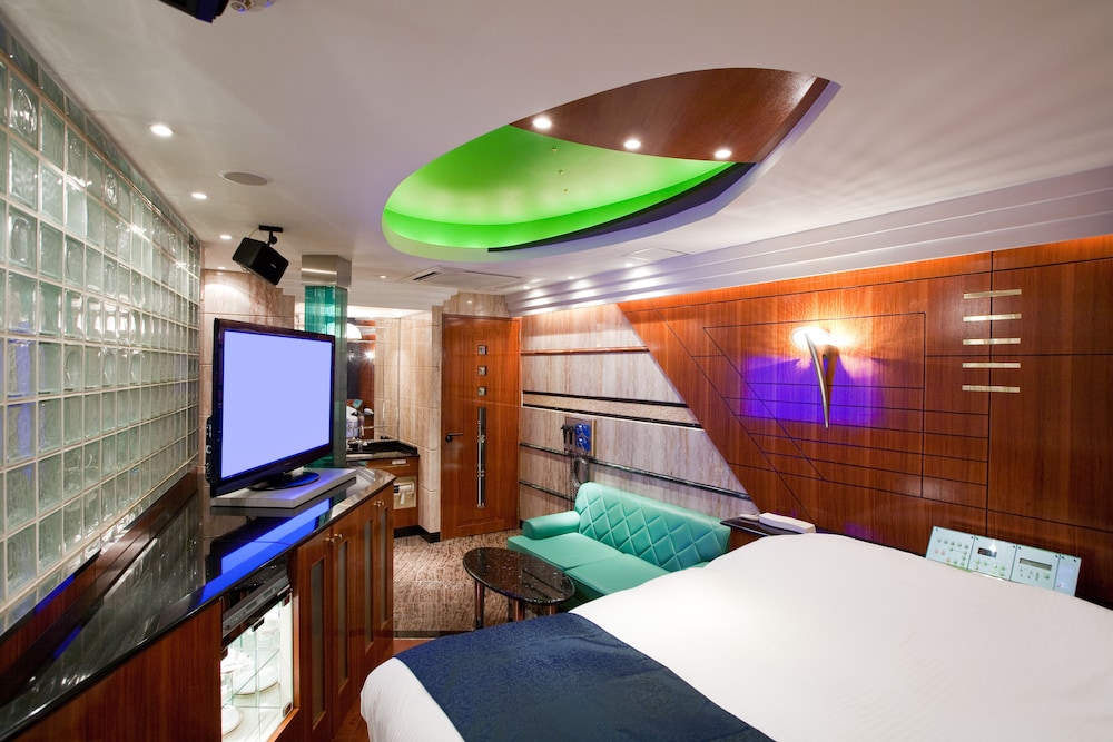 Deluxe Room, 1 Queen Bed (Dry Sauna) photo 2