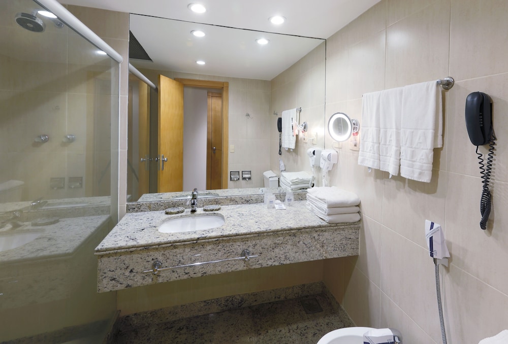 Superior Quadruple Room - Photo 6