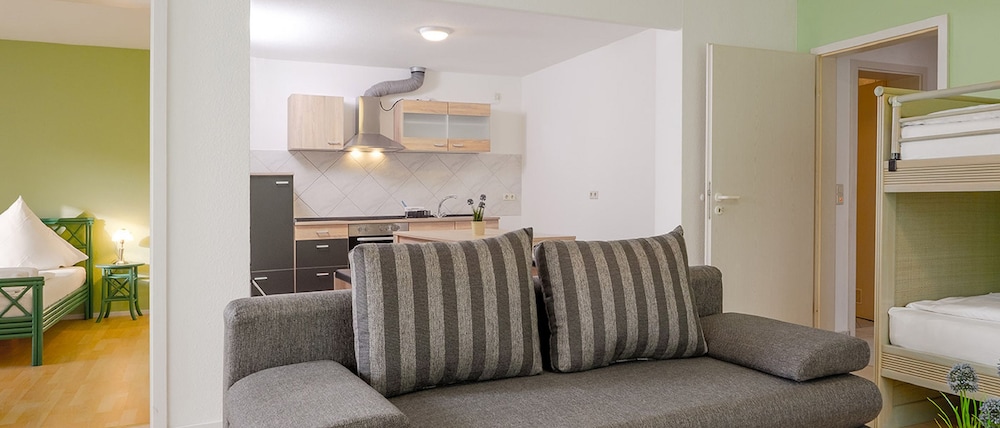 Apartment photo 2