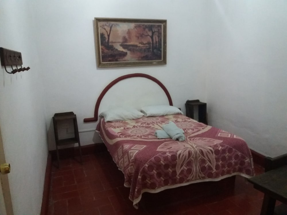 Basic Single Room, Private Bathroom photo 1