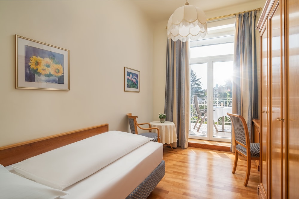 Superior Single Room