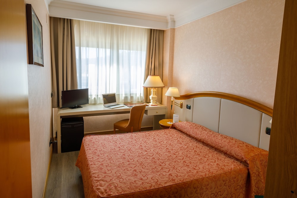 Classic Room - Photo 4
