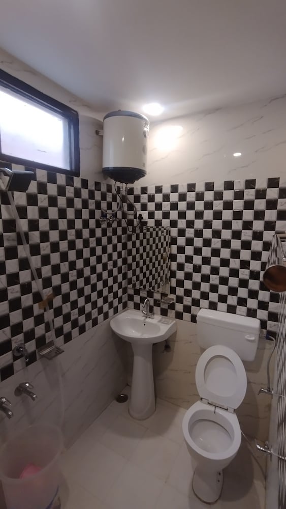 Deluxe Triple Room photo 3