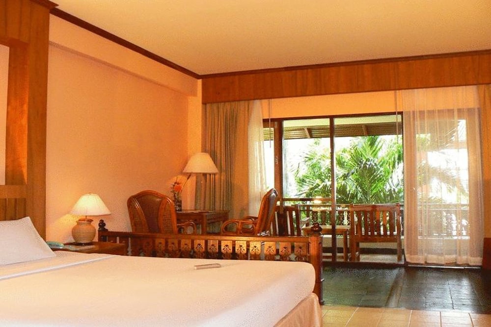 Superior King Room - Photo 3