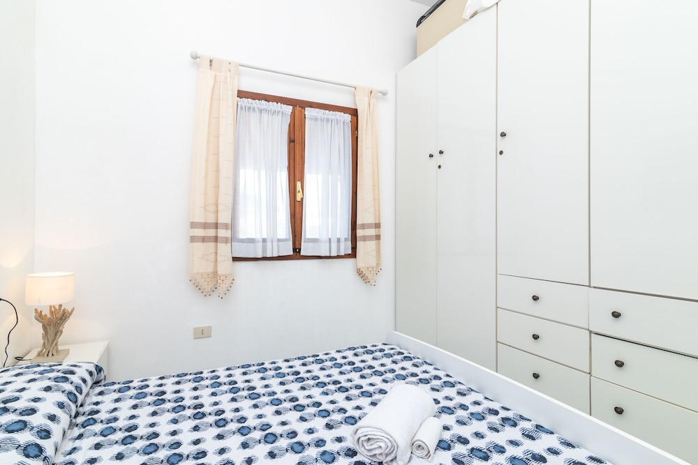 Standard Apartment, 2 Bedrooms (I Fari 124 600mt From The Beach)