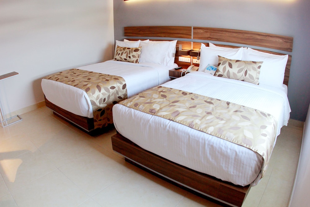 Standard Room, 2 Double Beds, Non Smoking