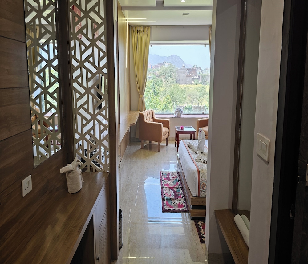 Deluxe Garden View - Photo 2